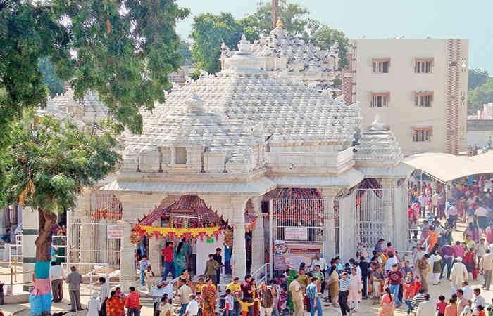 જૈનોની આસ્થાના તીર્થસ્થળ મહુડીના શ્રી ઘંટાકર્ણ મહાવીર મંદિરમાં કરોડોની ઉચાપતના  મામલે થયેલી PIL હાઈકોર્ટે રદ્દ કરી