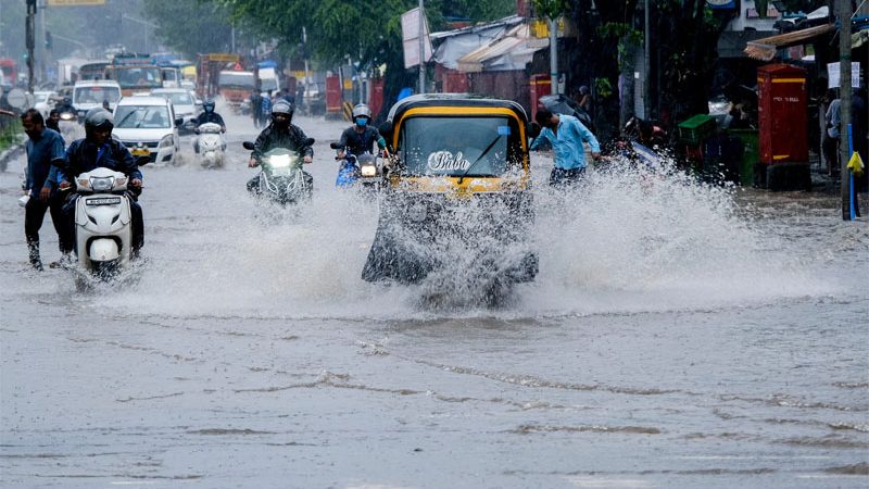 ગુજરાતમાં ક્યાંક આફતનો તો ક્યાંક આનંદનો વરસાદ! જાણો ક્યા કેવો વરસી રહ્યો છે વરસાદ