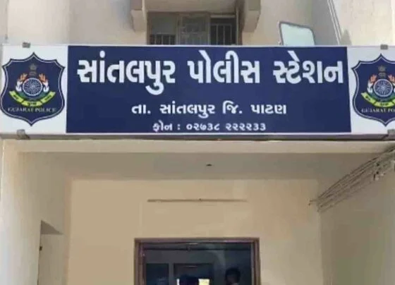 સાંતલપુર પોલીસે ખાતરના કટ્ટા નીચેથી 52.97 લાખના વિદેશી દારૂ સાથે 2 આરોપીઓને  દબોચ્યા… – Garvi Takat – Gujarat News, Bollywood News, Breaking News,  Politics News etc.